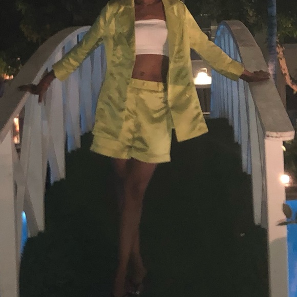 Pretty Little Things two piece neon green blazer and shorts  set. - Picture 10 of 10